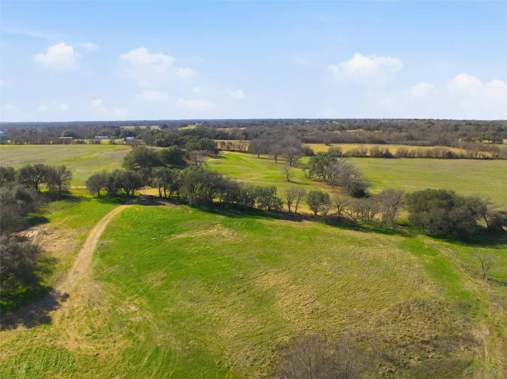 2375 FM 935 Chilton, TX 76632