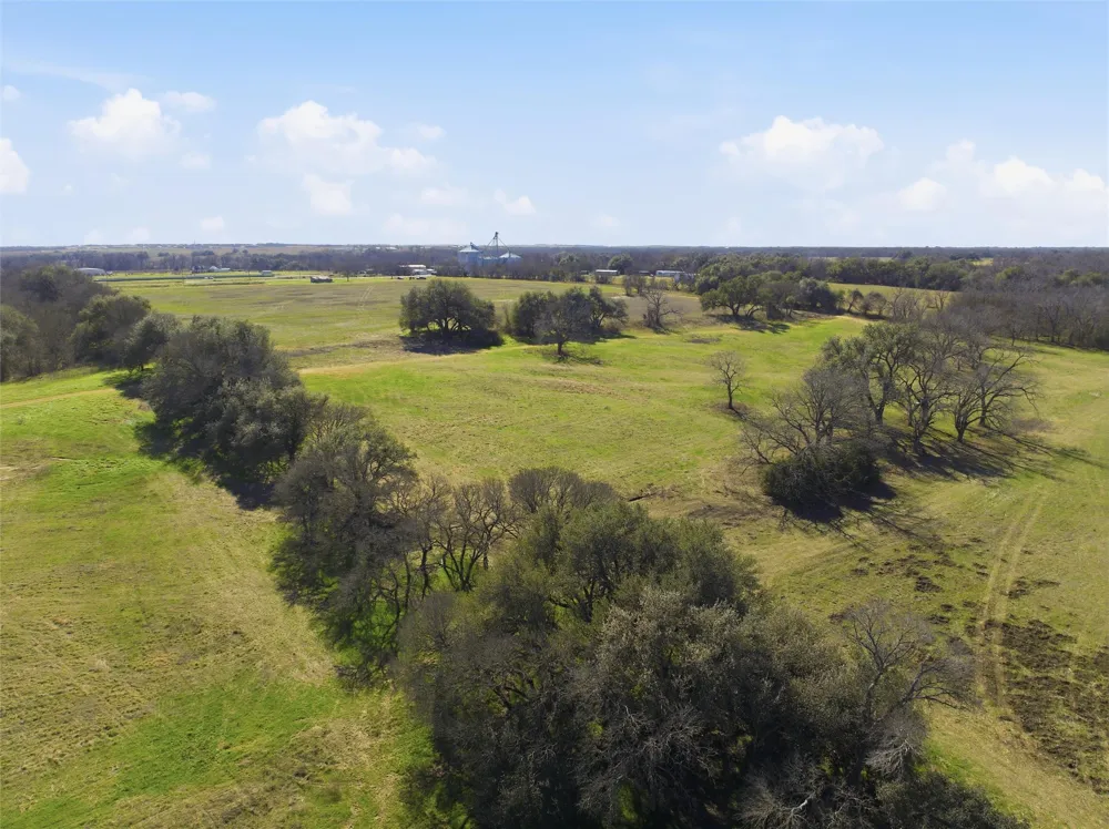 2375 FM 935 Chilton, TX 76632