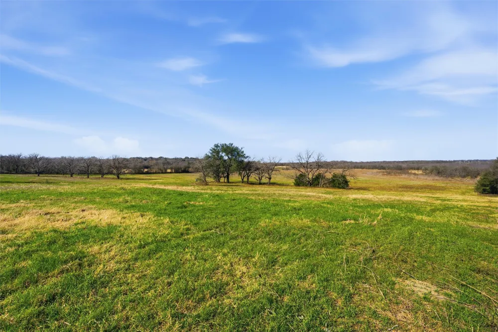 2375 FM 935 Chilton, TX 76632