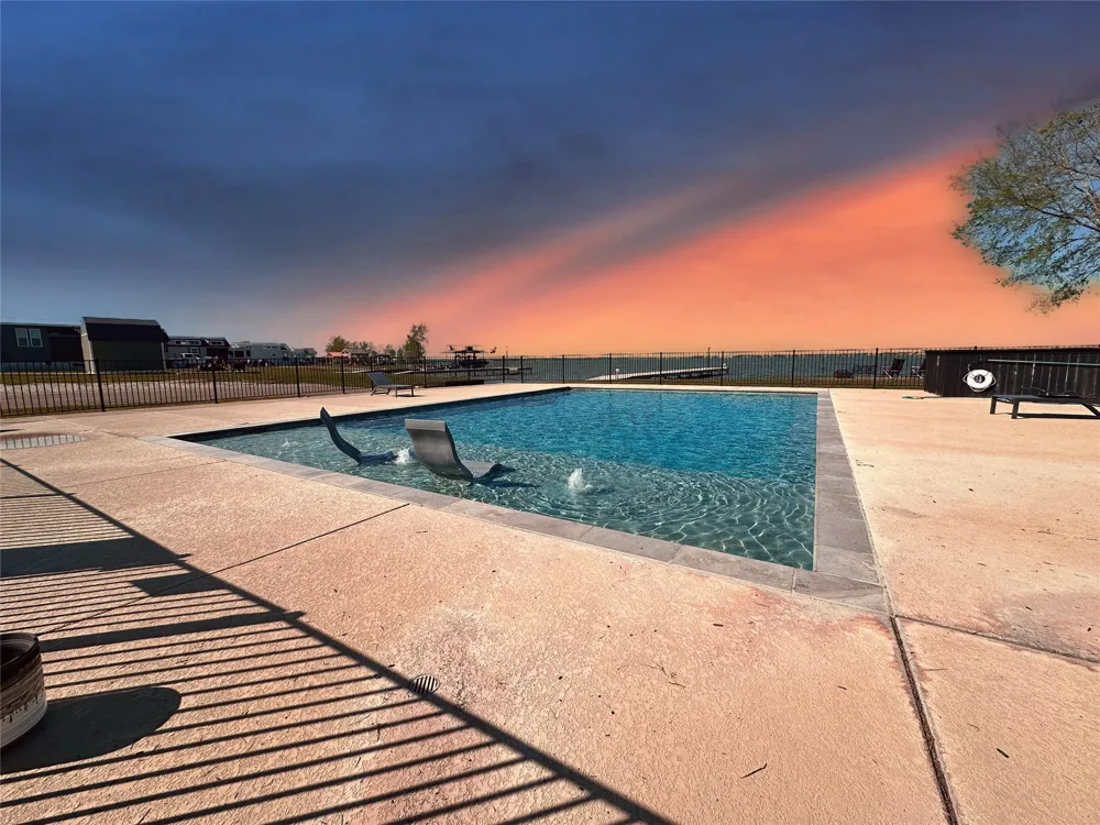 Peninsula Road Kerens, TX 75144