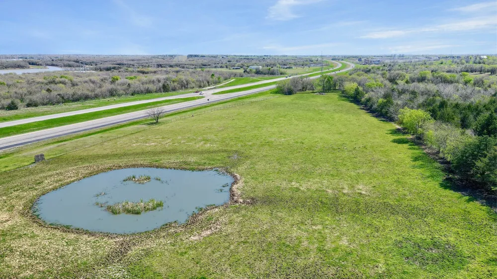 710 Us-82 Bells, TX 75414