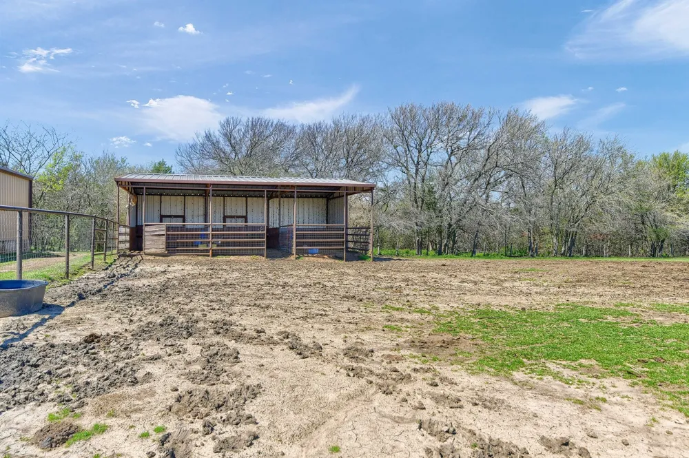 710 Us-82 Bells, TX 75414
