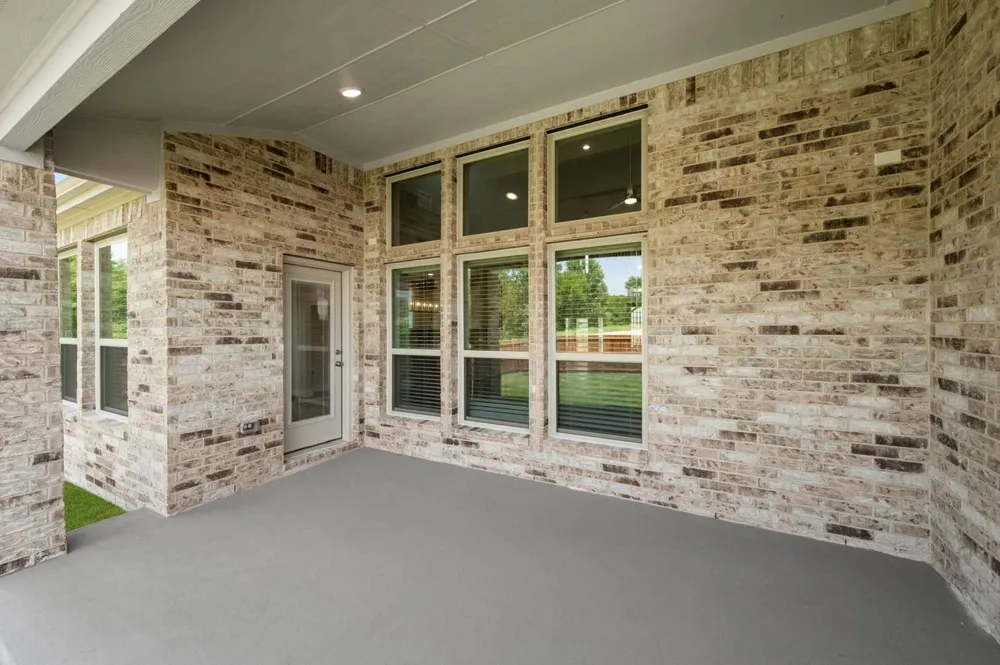 425 Newpark Boulevard DeSoto, TX 75115