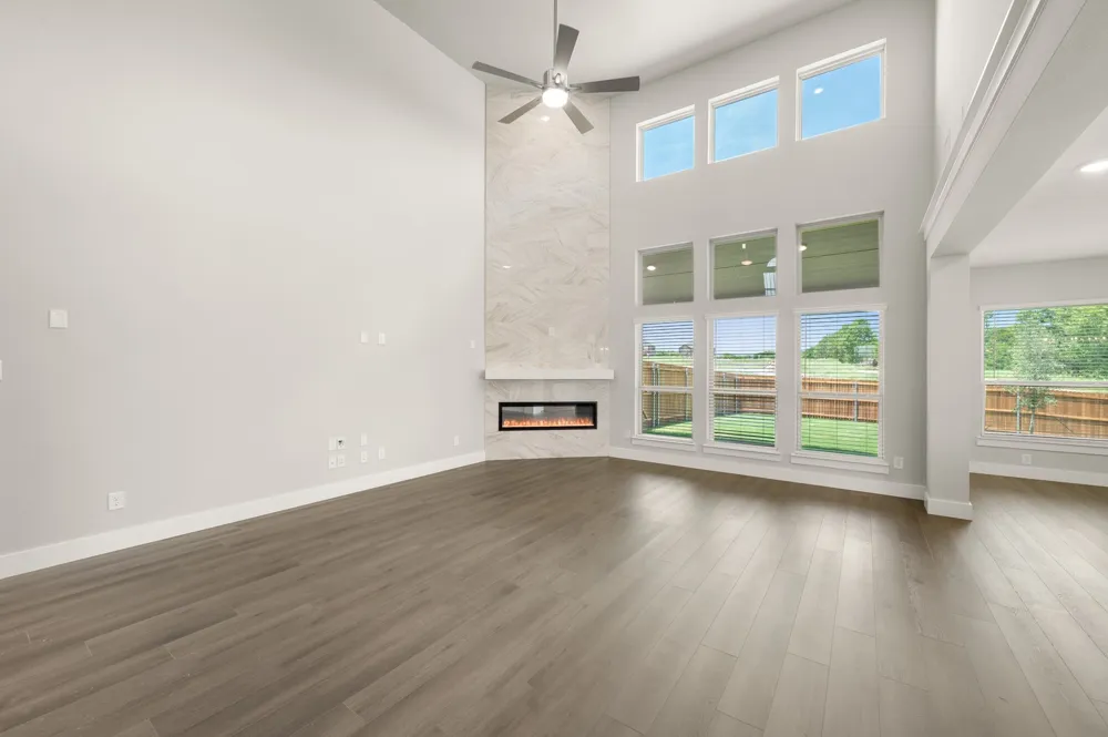 425 Newpark Boulevard DeSoto, TX 75115