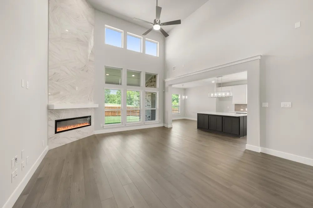 425 Newpark Boulevard DeSoto, TX 75115