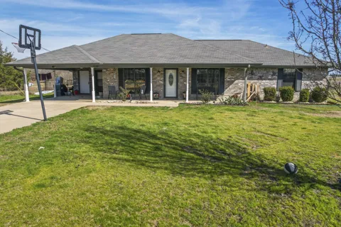 1960 County Road 1030