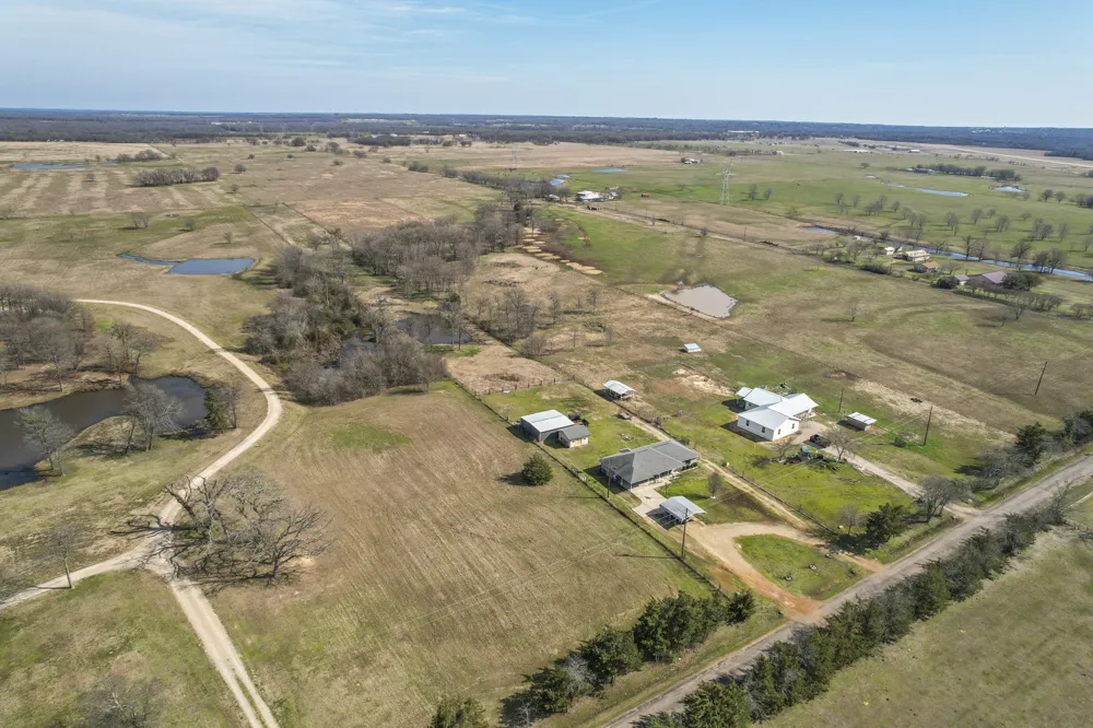 1960 County Road 1030 Mount Vernon, TX 75457