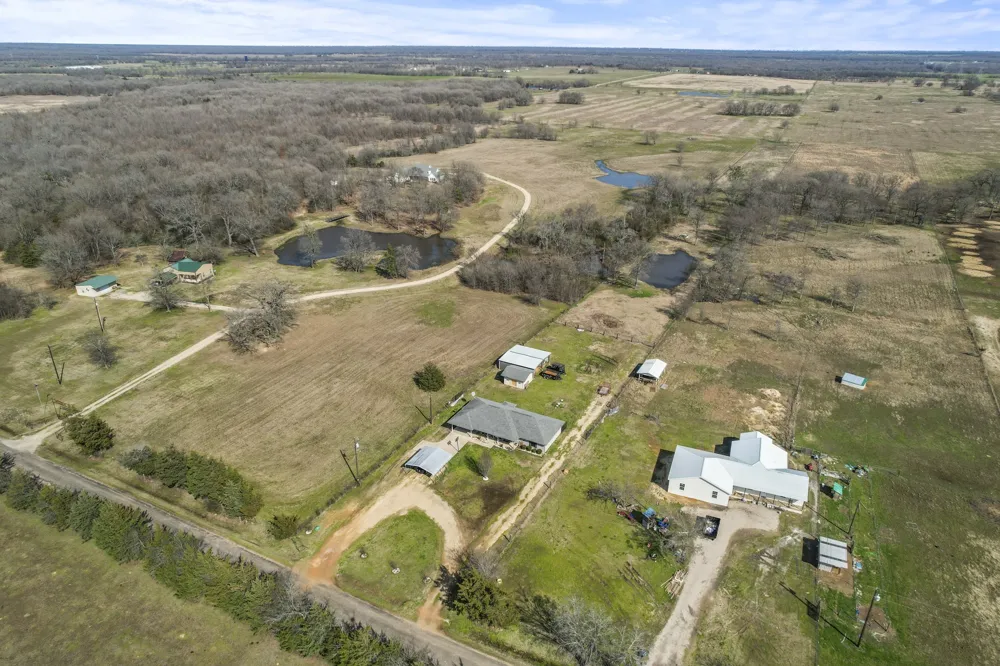1960 County Road 1030 Mount Vernon, TX 75457