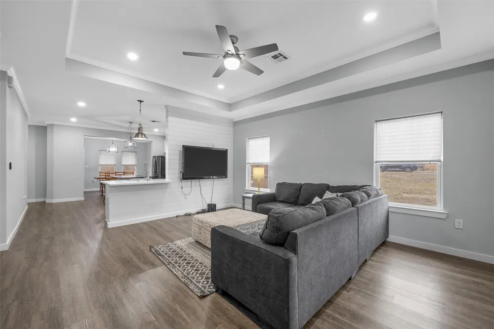 502 David Davis Drive McGregor, TX 76657