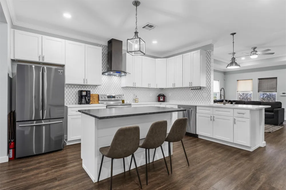 502 David Davis Drive McGregor, TX 76657