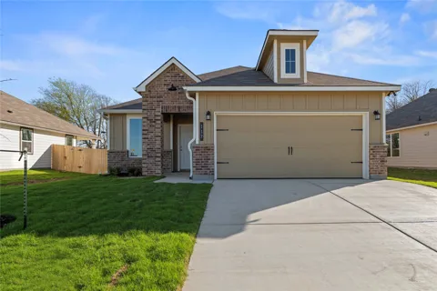117 Adaline Bend