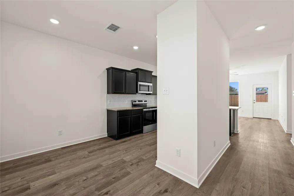 117 Adaline Bend McGregor, TX 76657
