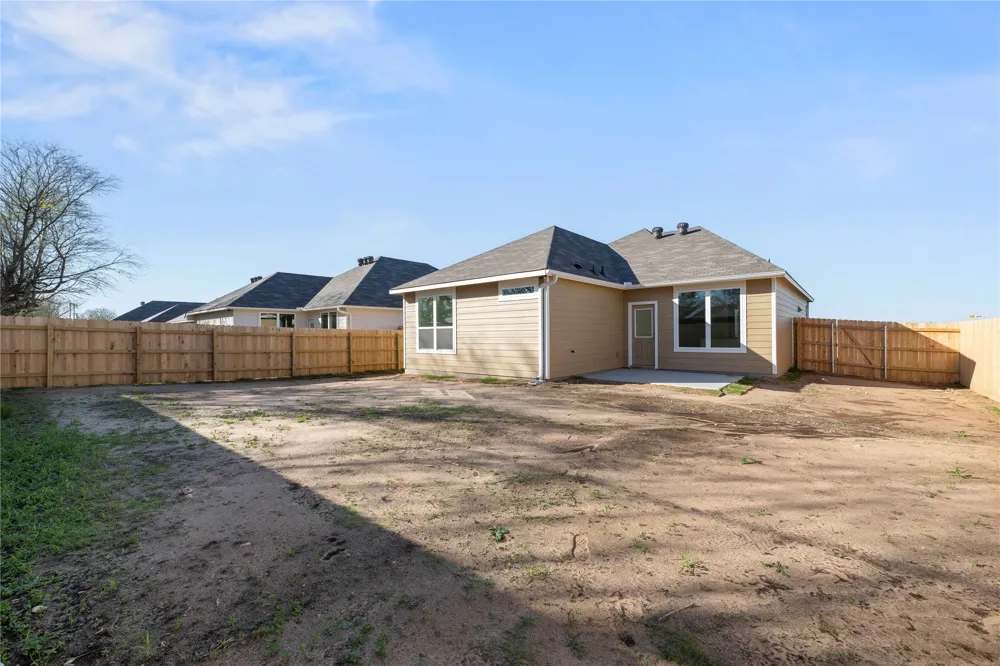 117 Adaline Bend McGregor, TX 76657