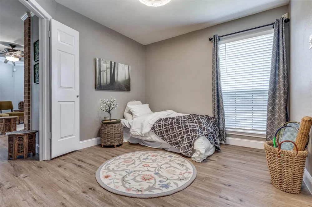 16301 Ledgemont Lane #262 Addison, TX 75001