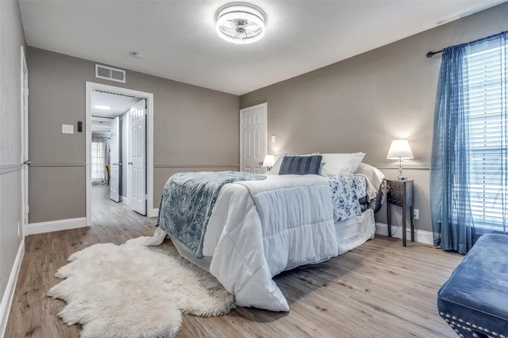 16301 Ledgemont Lane #262 Addison, TX 75001