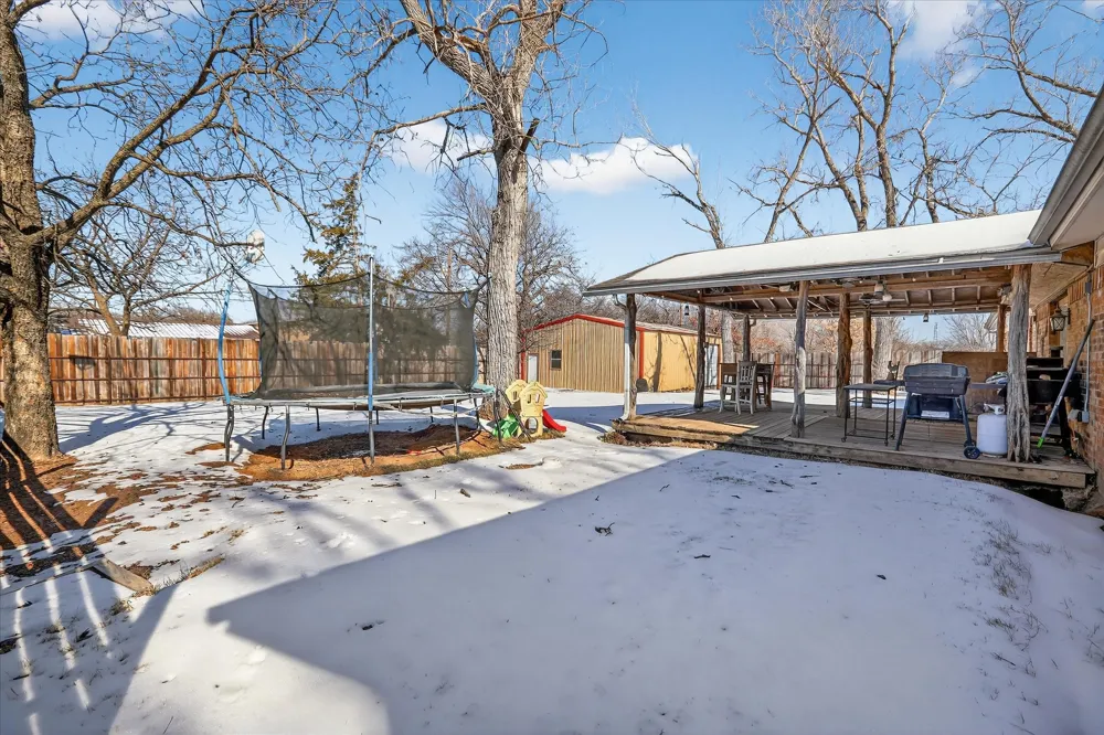 702 El Camino Real Chico, TX 76431