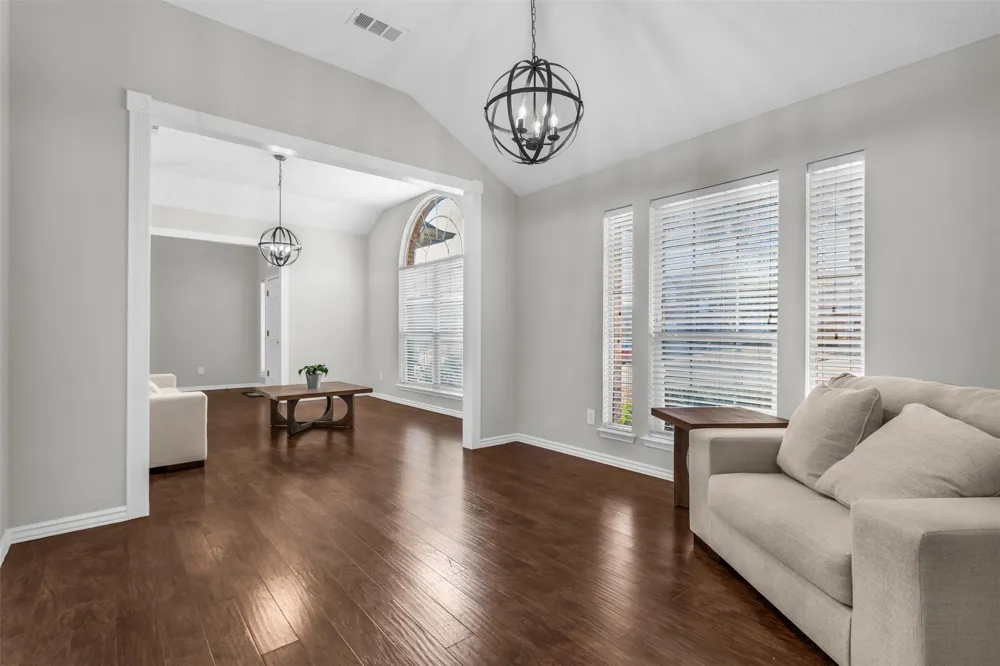 308 Glen Ridge Drive Murphy, TX 75094