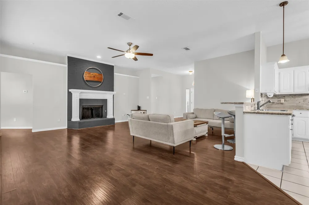 308 Glen Ridge Drive Murphy, TX 75094