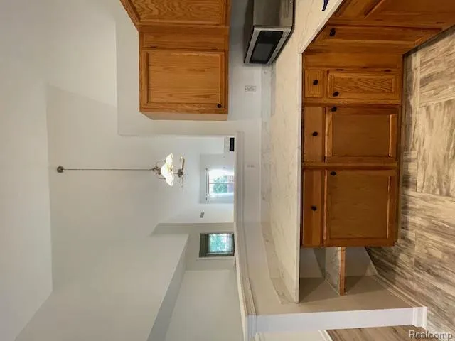 30885 LEE FRANK LANE Madison Heights City, MI 48071
