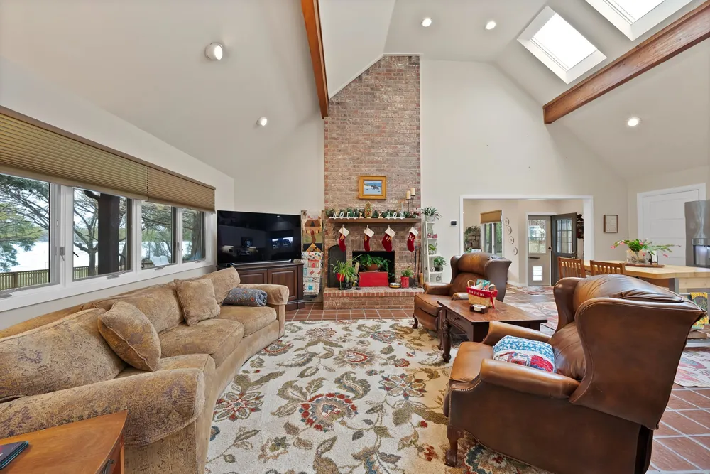11000 County Road 3280 Kerens, TX 75144