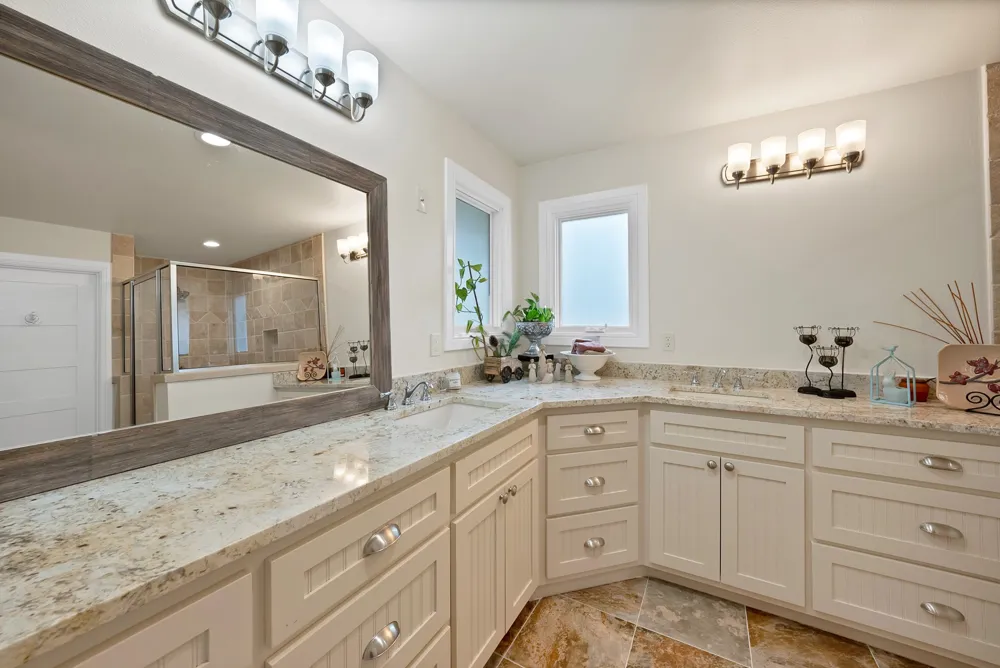 11000 County Road 3280 Kerens, TX 75144