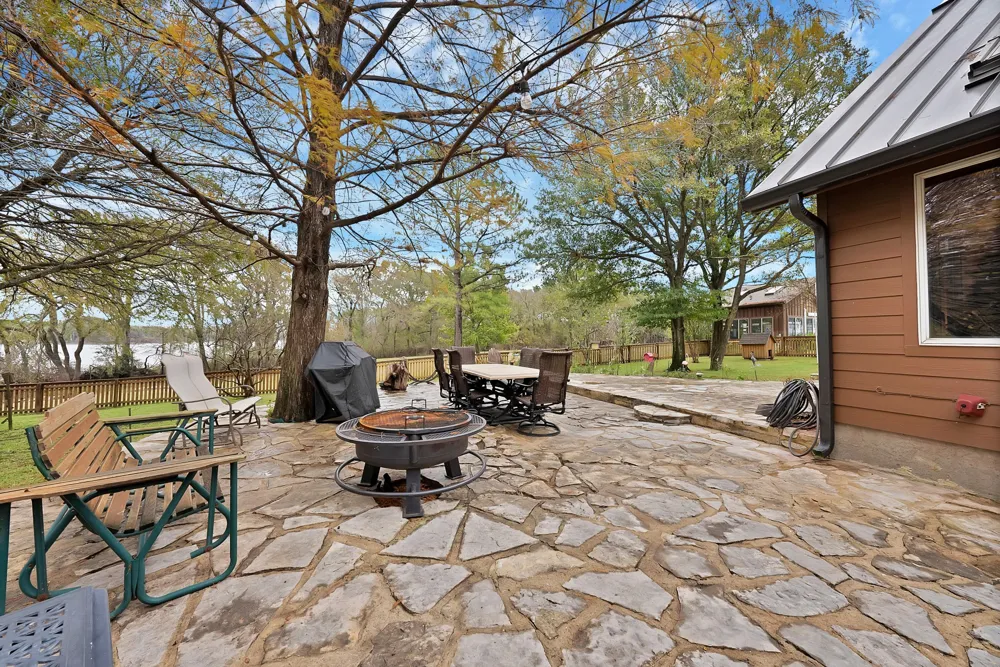 11000 County Road 3280 Kerens, TX 75144
