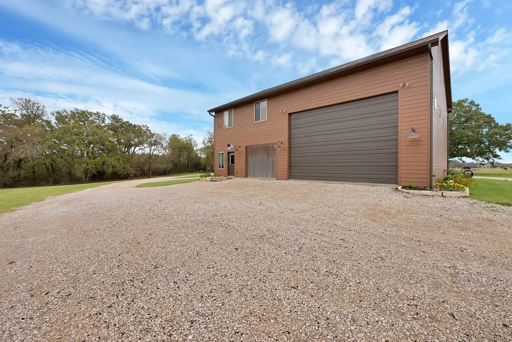 11000 County Road 3280 Kerens, TX 75144