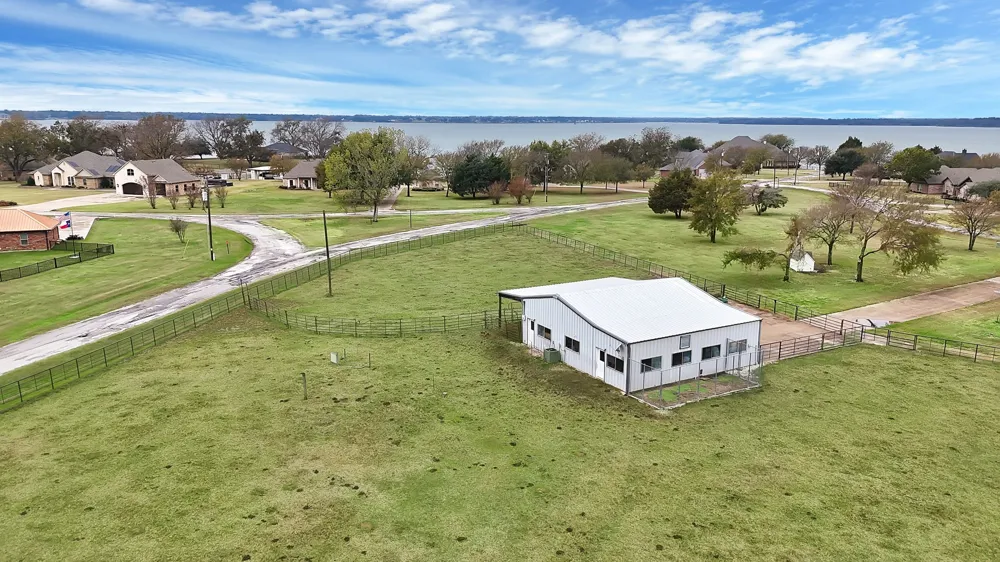 11000 County Road 3280 Kerens, TX 75144