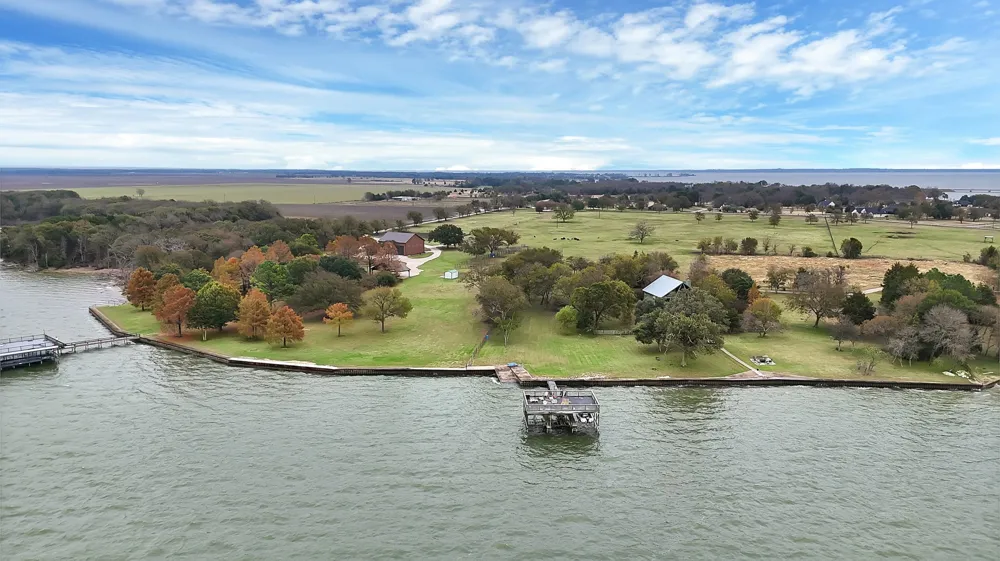 11000 County Road 3280 Kerens, TX 75144