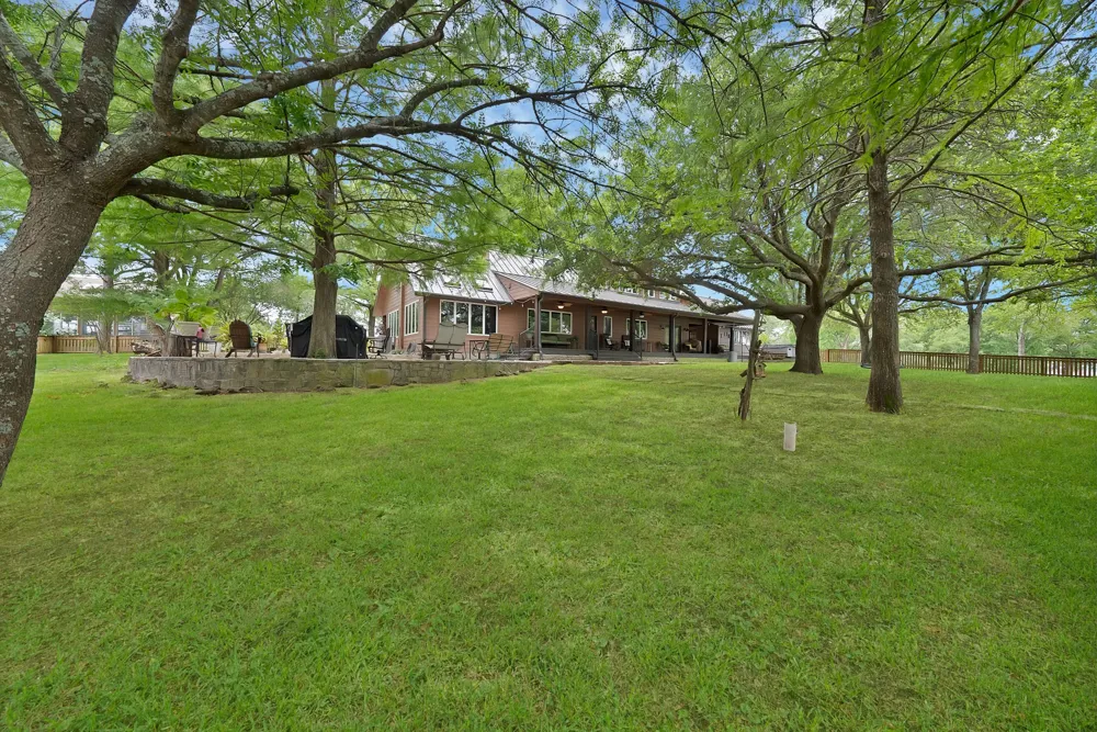 11000 County Road 3280 Kerens, TX 75144