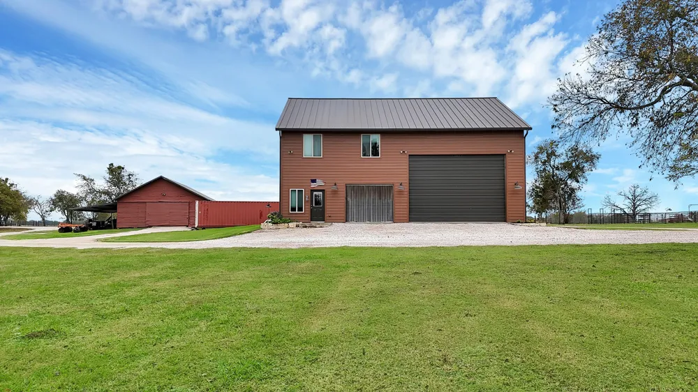 11000 County Road 3280 Kerens, TX 75144