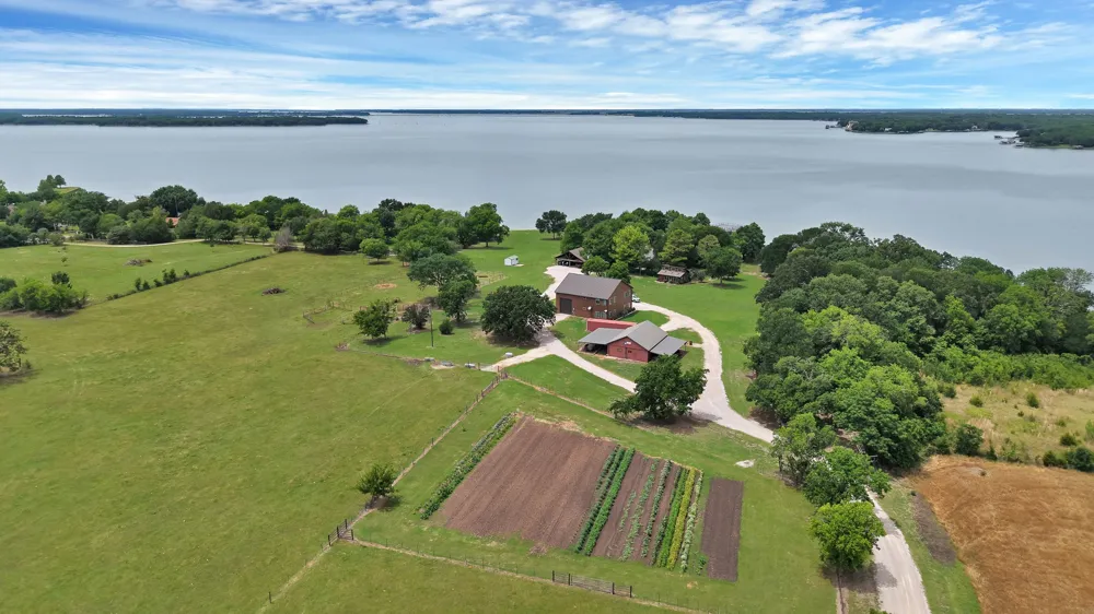 11000 County Road 3280 Kerens, TX 75144