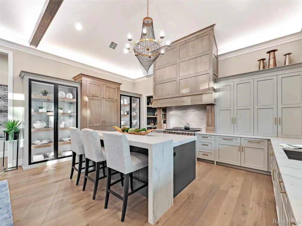 207 Port Side Drive Lake Orion Village, MI 48362