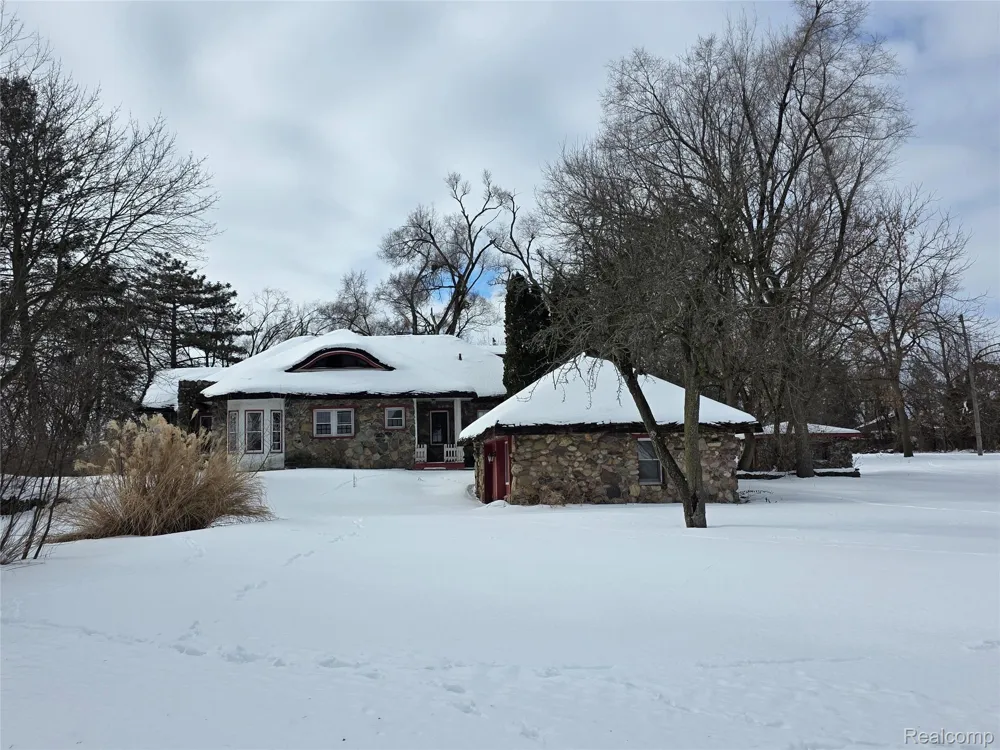 47420 W Ann Arbor Trail Plymouth Charter Township, MI 48170