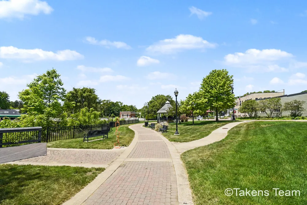 189 Mill Pond Drive #7 Thornapple Township, MI 49333