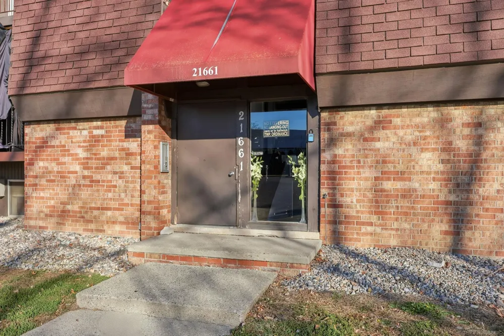 21661 Hillside Drive