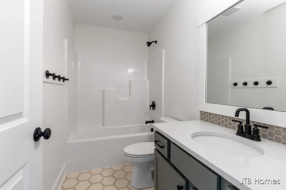 5940 Valley Point Drive SE Caledonia Township, MI 49316