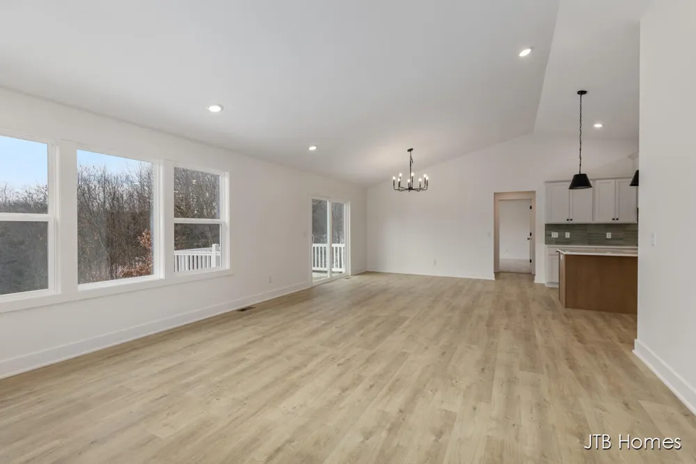 5940 Valley Point Drive SE Caledonia Township, MI 49316