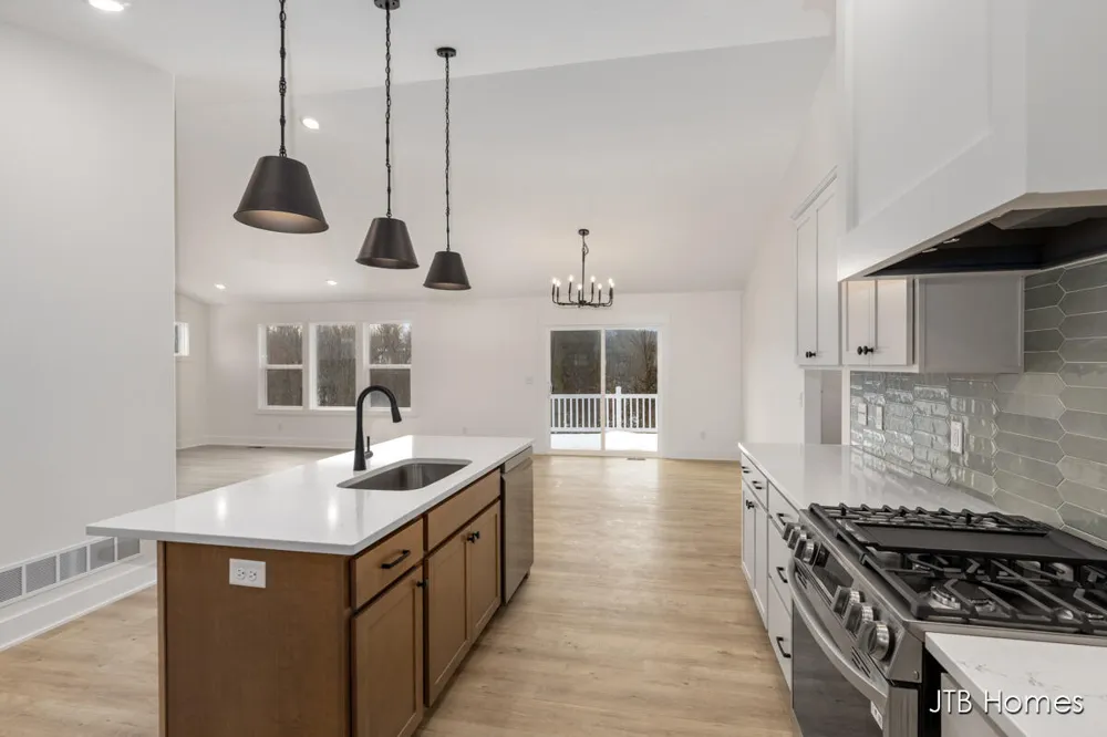 5940 Valley Point Drive SE Caledonia Township, MI 49316