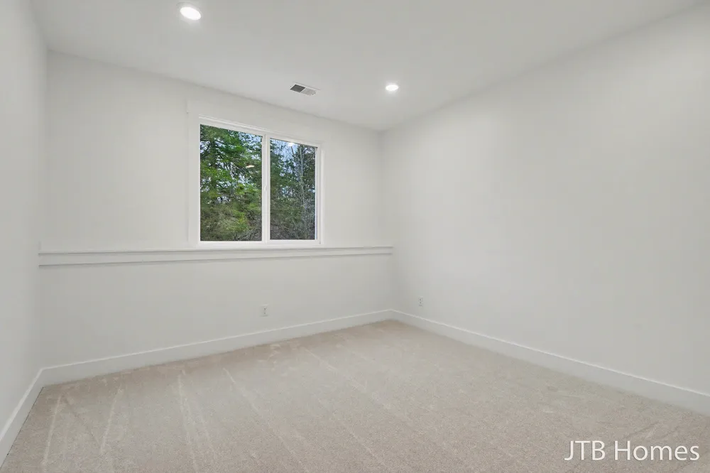 5940 Valley Point Drive SE Caledonia Township, MI 49316