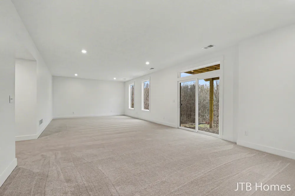 5940 Valley Point Drive SE Caledonia Township, MI 49316