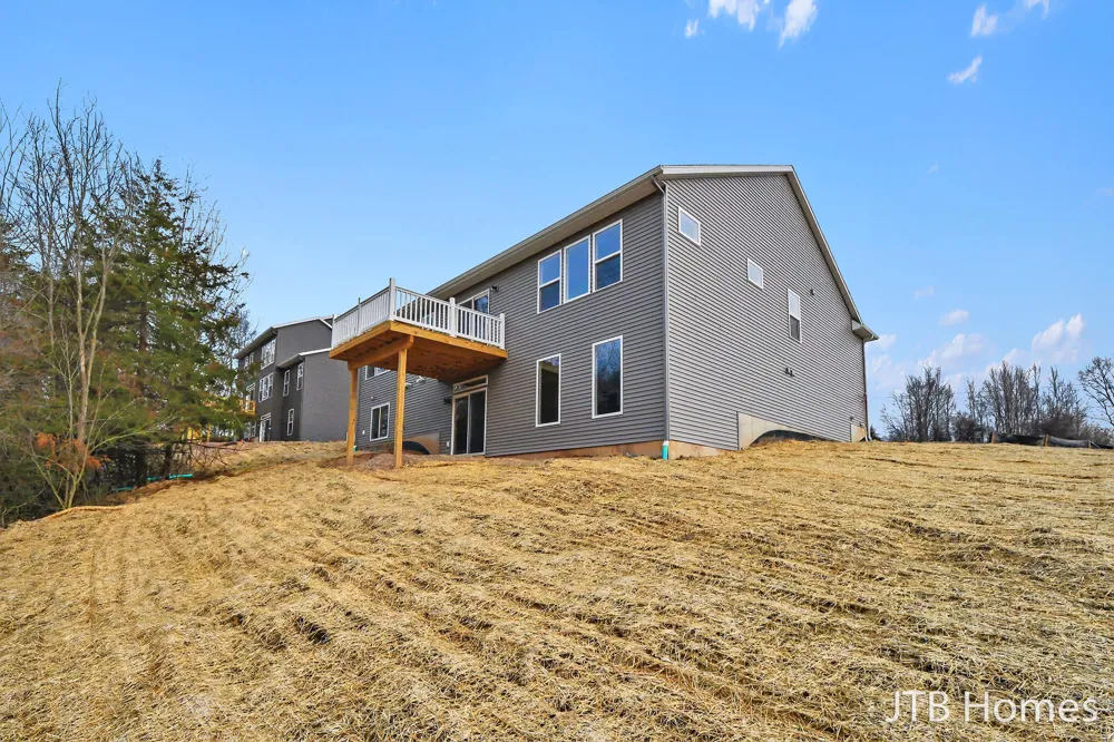 5940 Valley Point Drive SE Caledonia Township, MI 49316