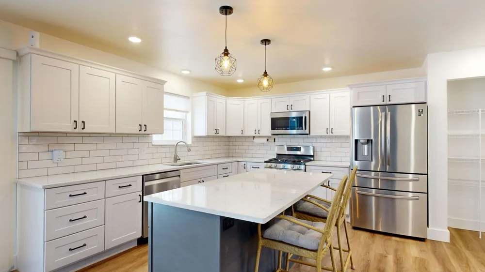 2578 White Deerfield Township, MI 48858