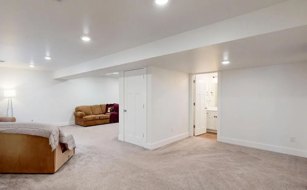 2578 White Deerfield Township, MI 48858