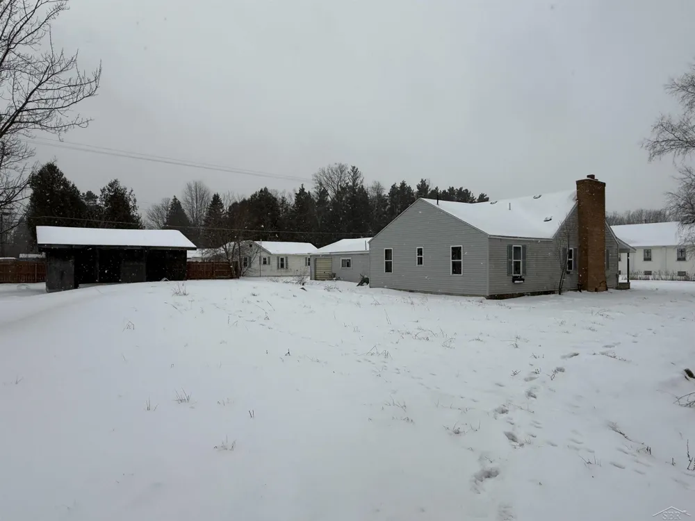 3493 Pine River Road Standish Township, MI 48658