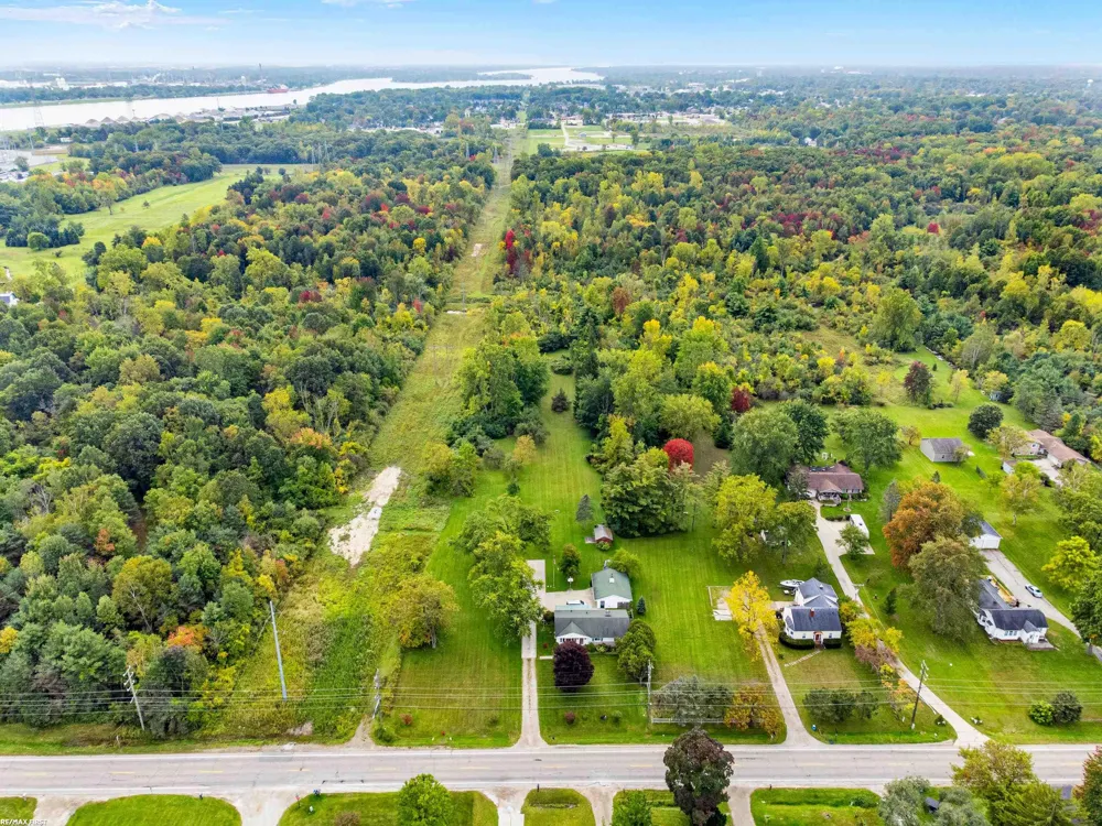 3605 Ravenswood Road Marysville City, MI 48040