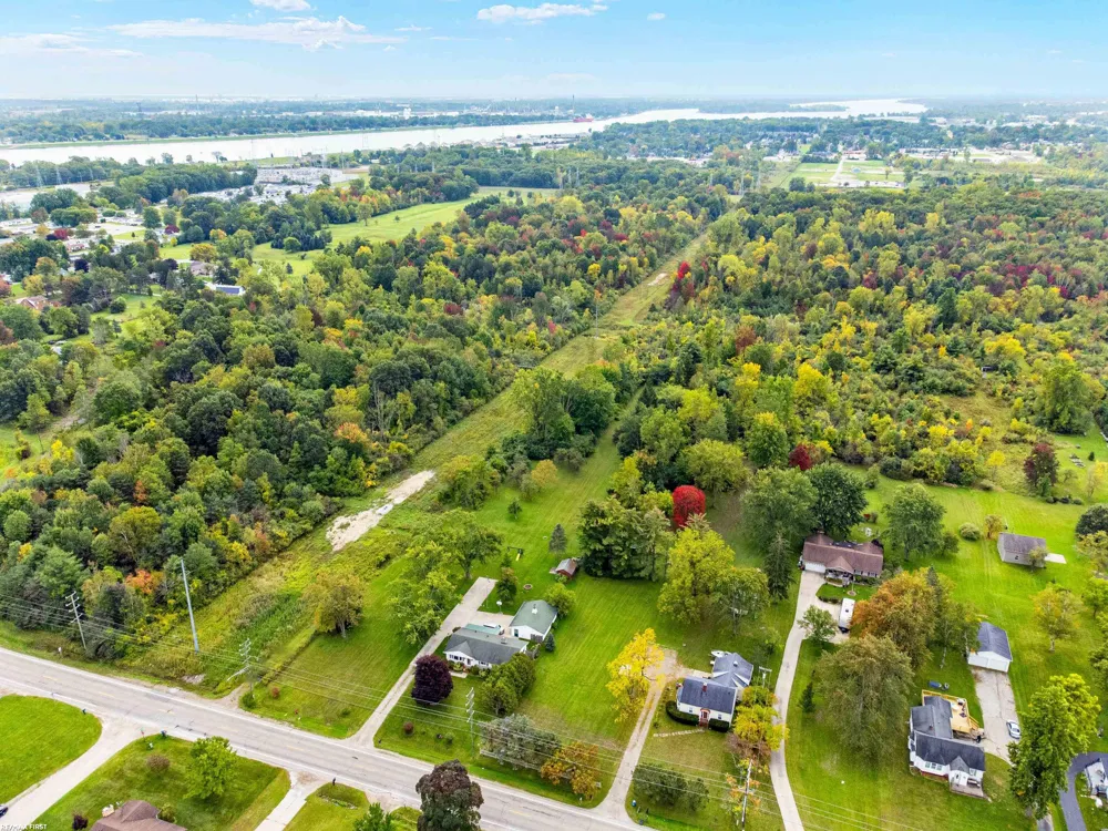 3605 Ravenswood Road Marysville City, MI 48040