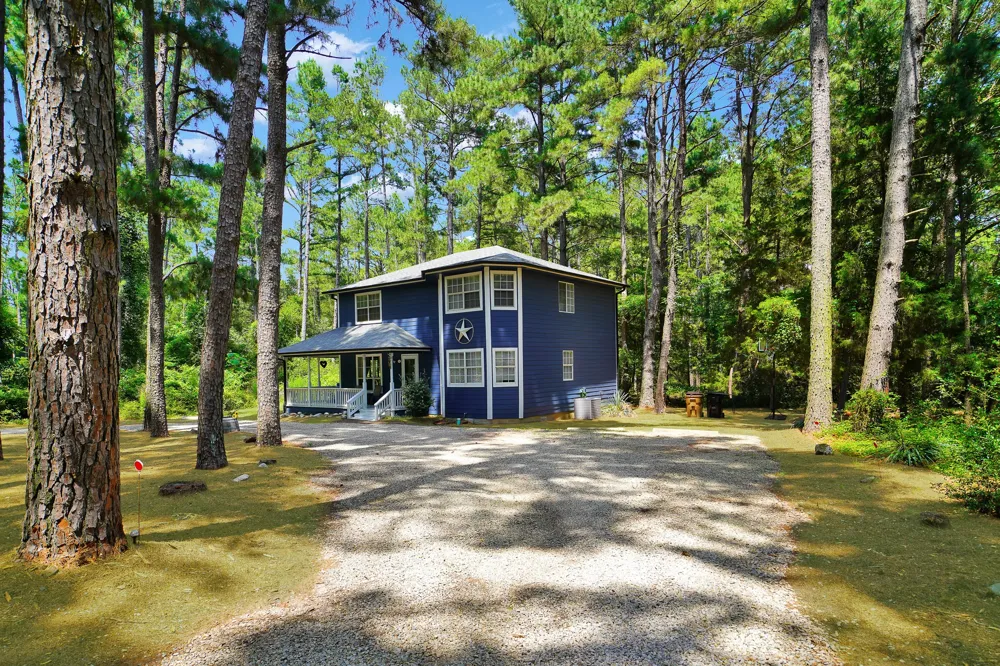 144 Pine Branch Glen Holly Lake Ranch, TX 75765