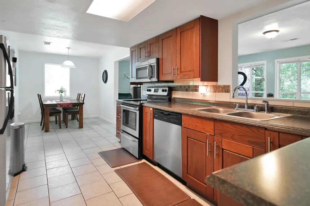 144 Pine Branch Glen Holly Lake Ranch, TX 75765