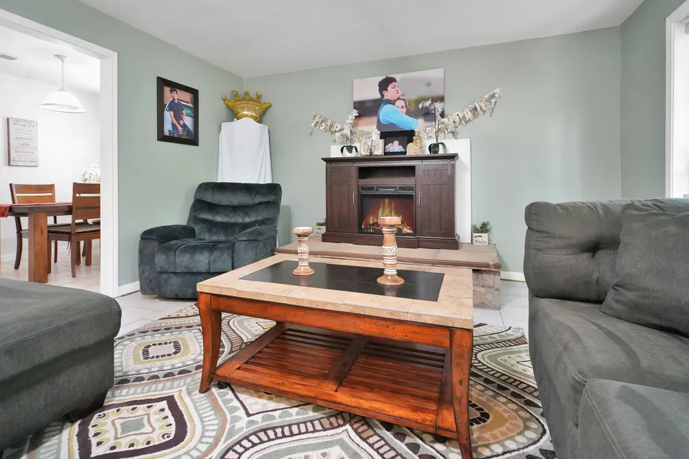 144 Pine Branch Glen Holly Lake Ranch, TX 75765